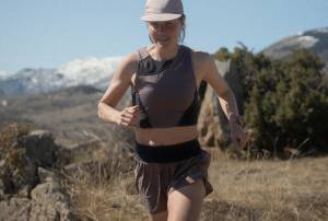 From inspiration to innovation: Emelie Forsberg, the voice that has inspired the design of the NNormal Trail Cropped Top!