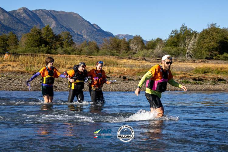 International Teams Prepare to race across Patagonia at Tierra Indómita Vulcania!