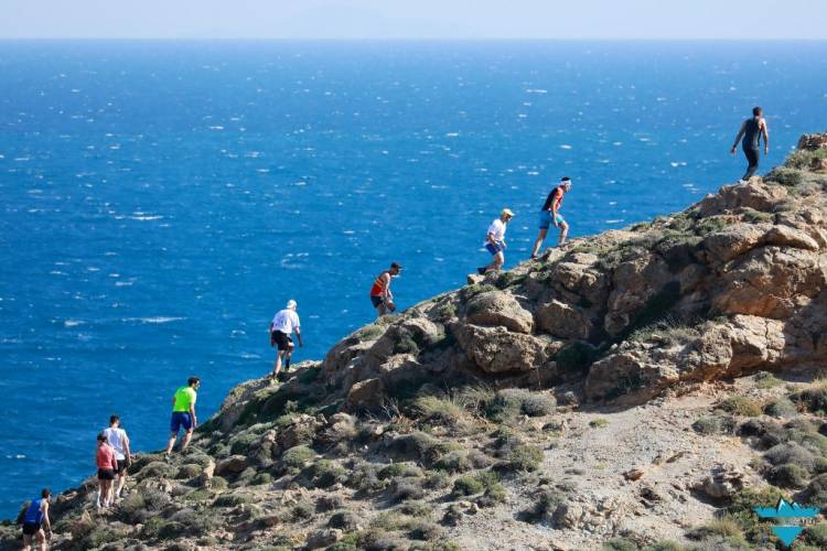 Η Χριστίνα Κουρή και ο Λουκάς Πρατίλας μας μιλάνε για το Naxos Trail Race 2019!