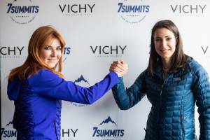 A Woman Can Be - Οι 2 Ελληνίδες αλπινίστριες συνεχίζουν δυναμικά το εγχείρημά τους το 2019 για τις 7 Κορυφές και ξεκινούν να κατακτήσουν το Έβερεστ!