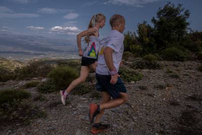 Ο Γιάννης Δημόπουλος και η Noora Honkala μας μιλούν για το πρώτο Sparta Running Camp!